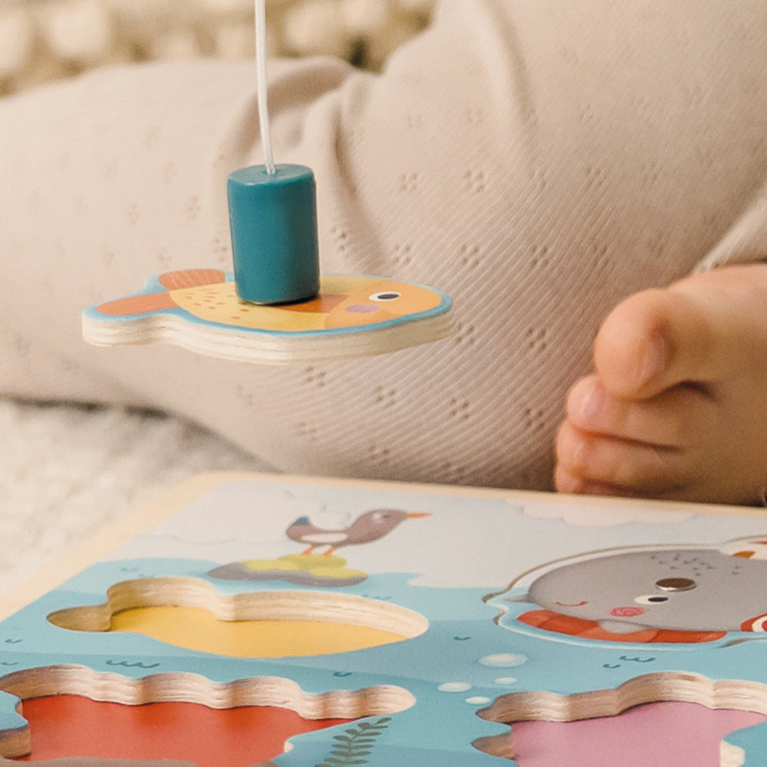 Whale Wilma Loves the Sea Fishing Game Puzzle